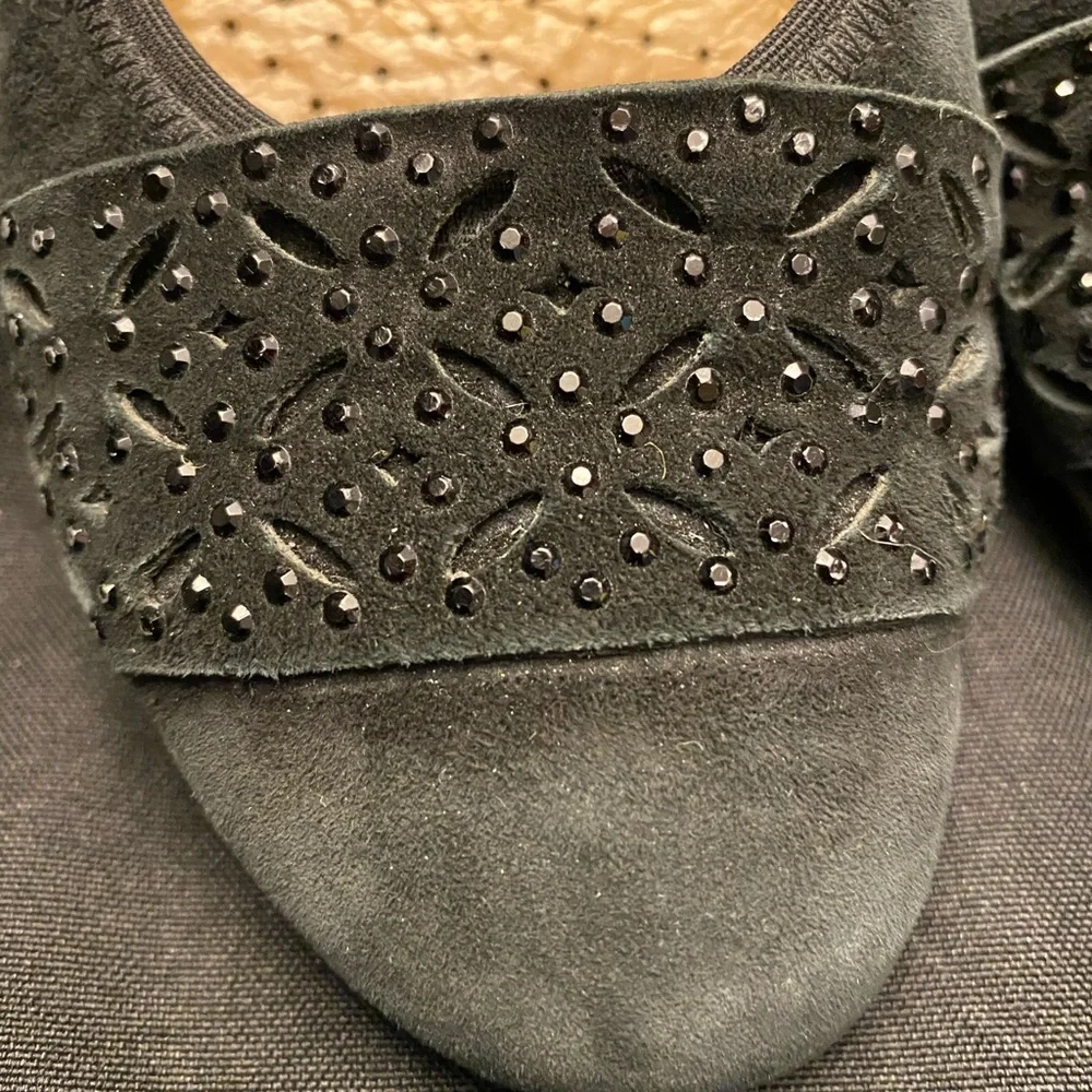 Gabor-Black Flats- Accent band on‎ top, Size: 4-1/2